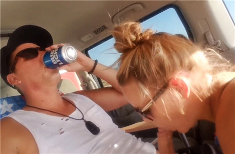 Blowjob in car at the beach